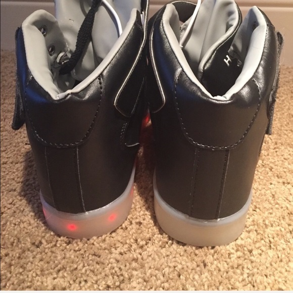 Light Up Hoverkicks - Picture 5 of 8